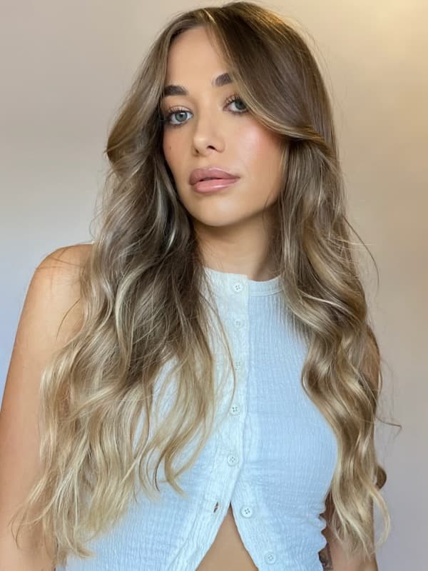 Tiahni Housley Makeup Artist